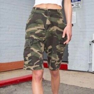 COPY - Brandy Melville camouflage shorts that have barley been used and have po…